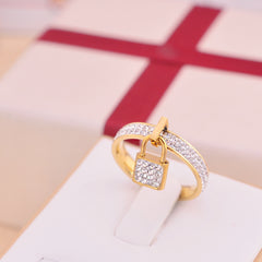 Padlock Ring